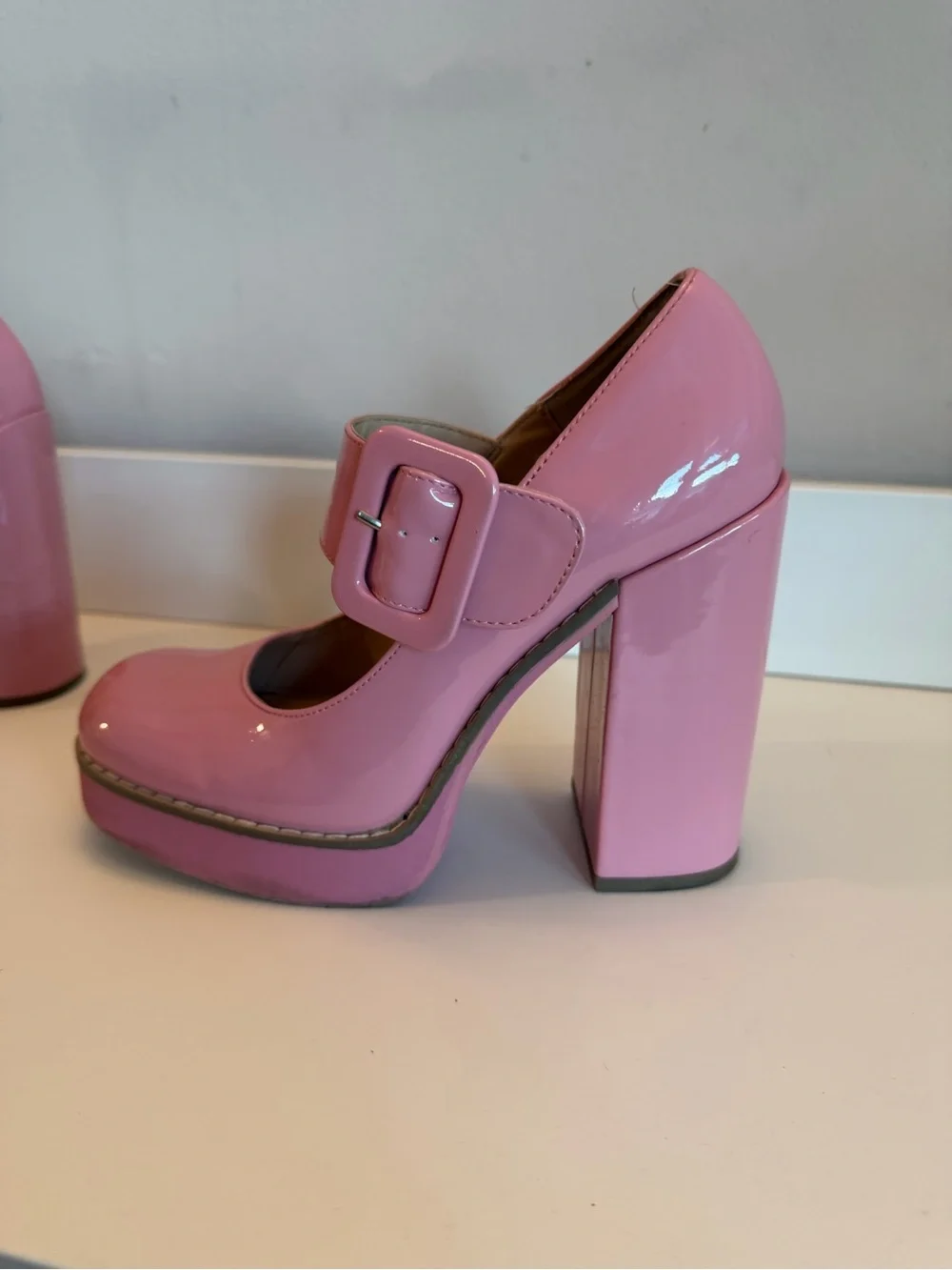 Steve Madden Pink Patent Leather Mary Jane Platform Heels Chunky Block Heel